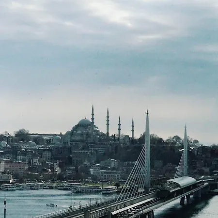 Mola Galata 3*